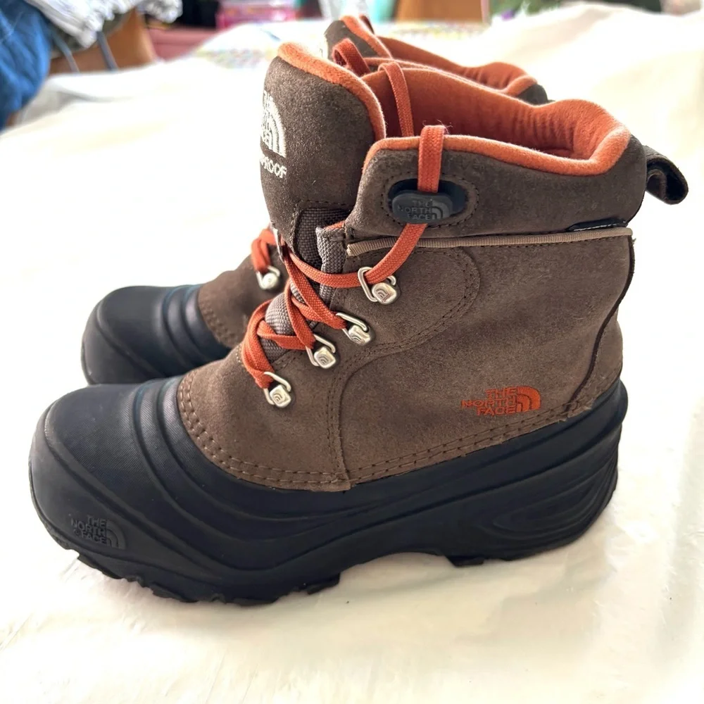 The North Face Chilkat Lace ll Waterproof Brown Black Boots SZ 4 Y Worn 4X